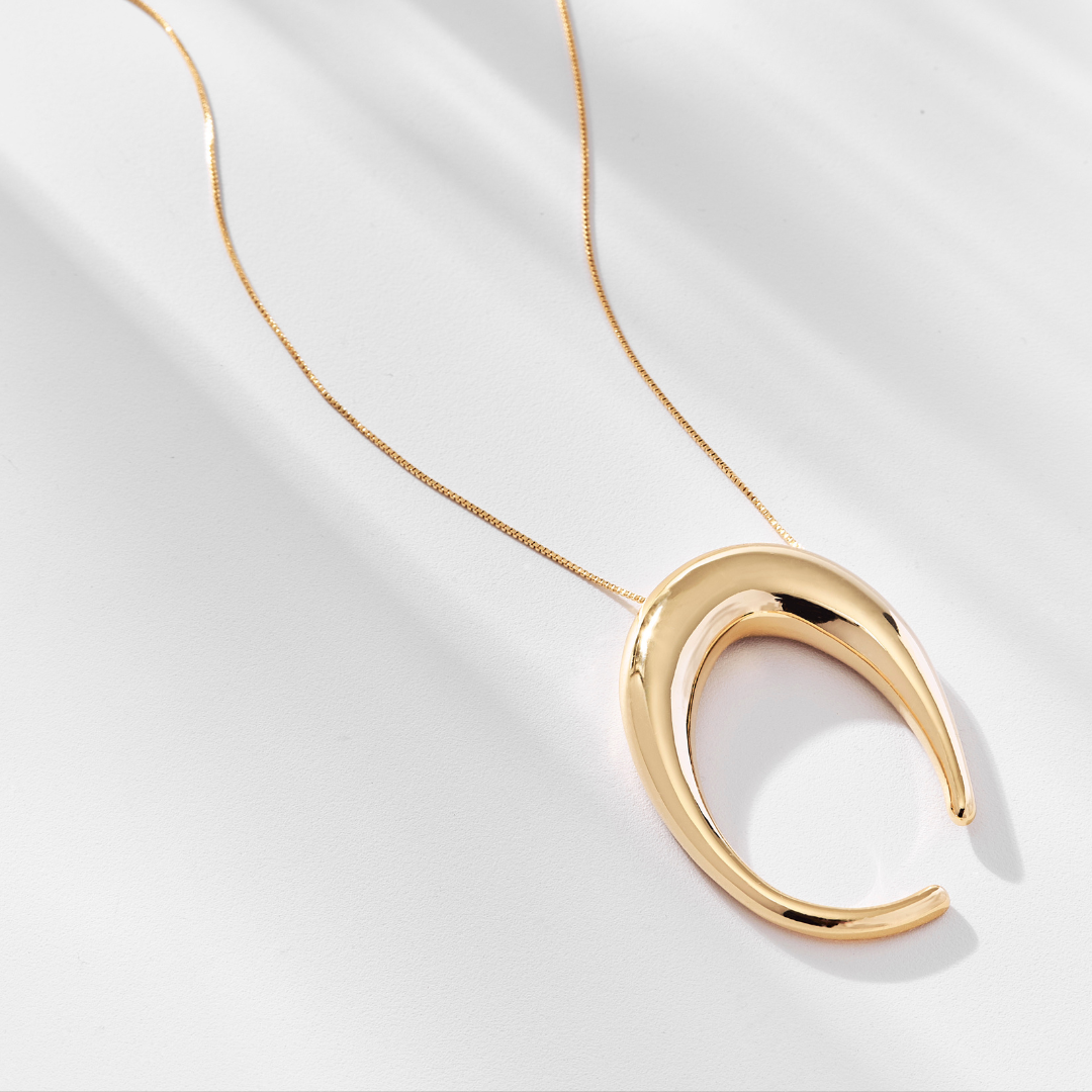 Savia Necklace