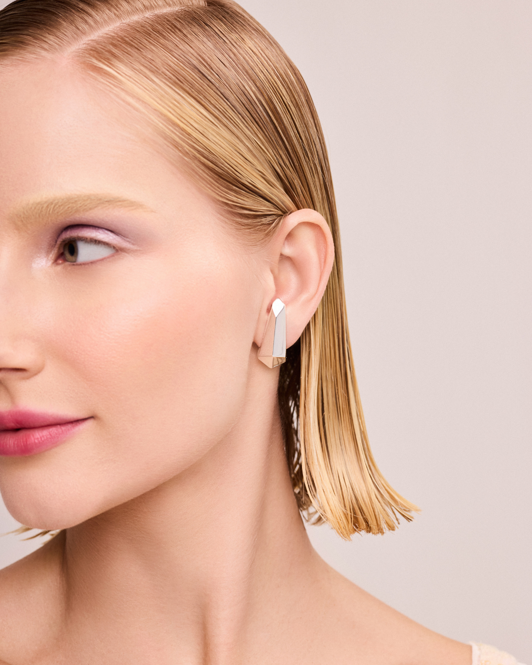 Prima Earhook Earring