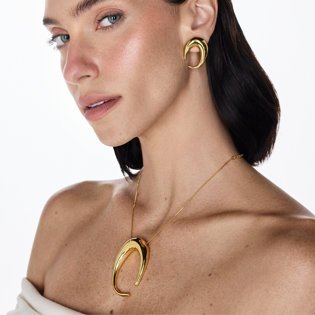Savia Necklace